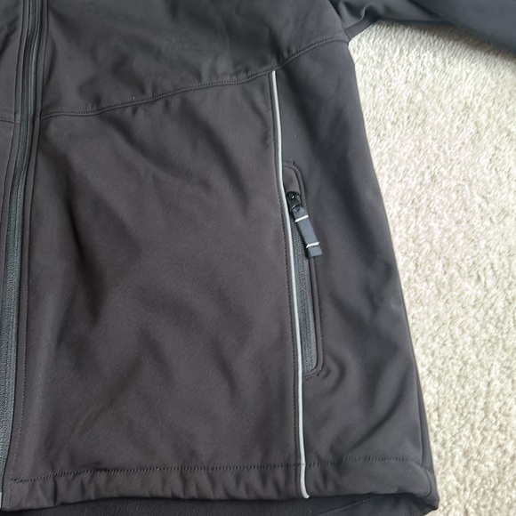 Clique Softshell Jacket - Picture 10 of 13